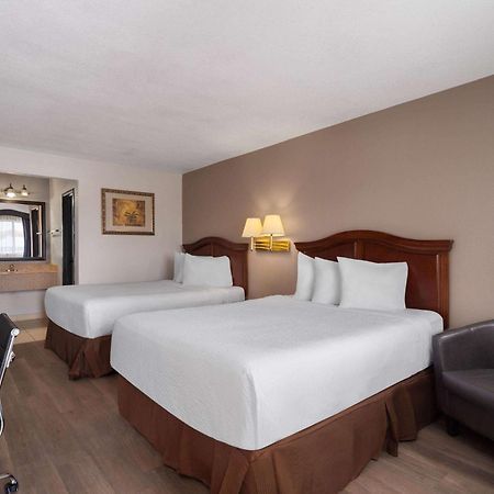 Travelodge By Wyndham Tucson Az Cortaro Exterior photo