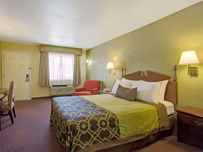 Travelodge By Wyndham Tucson Az Cortaro Exterior photo