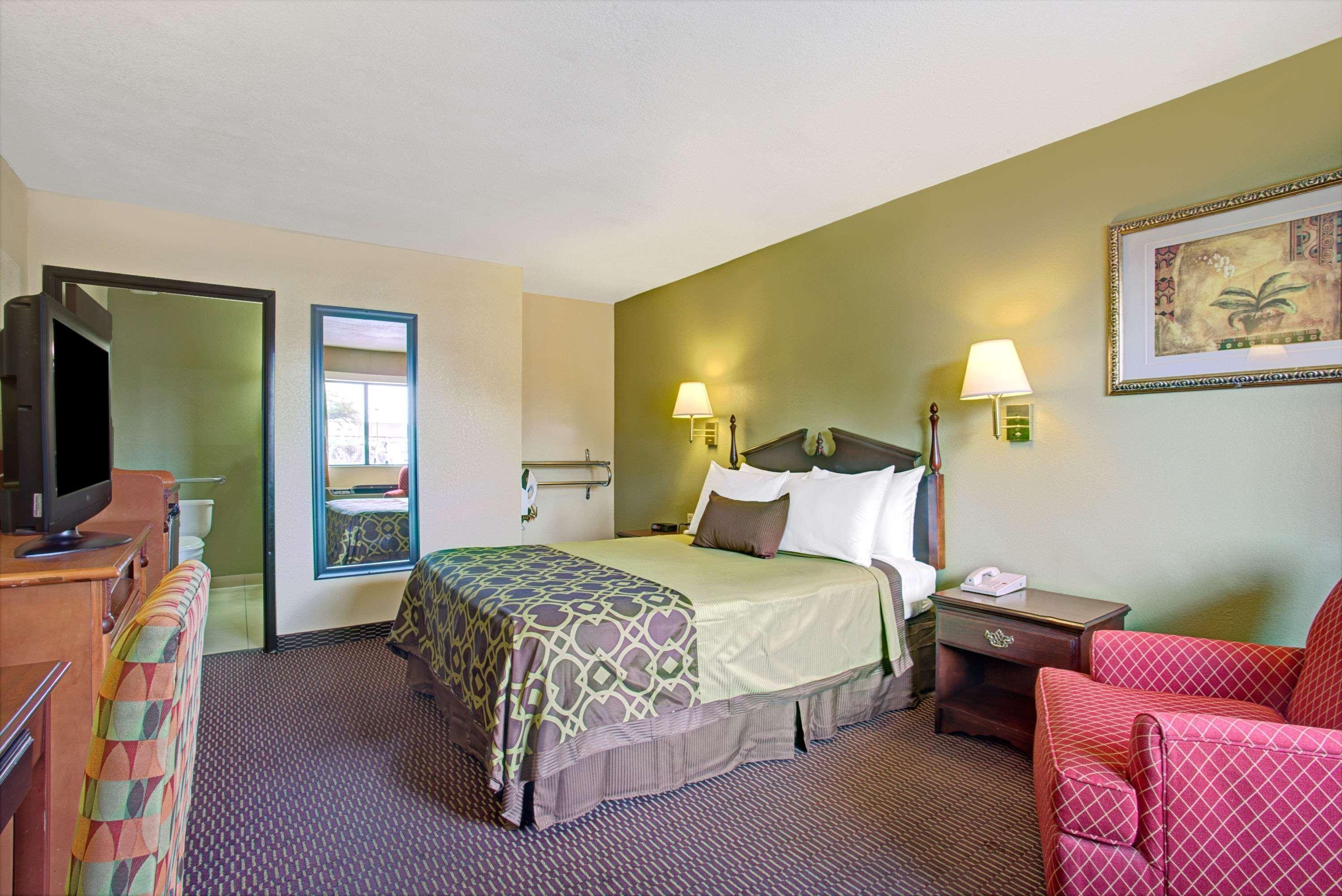 Travelodge By Wyndham Tucson Az Cortaro Exterior photo