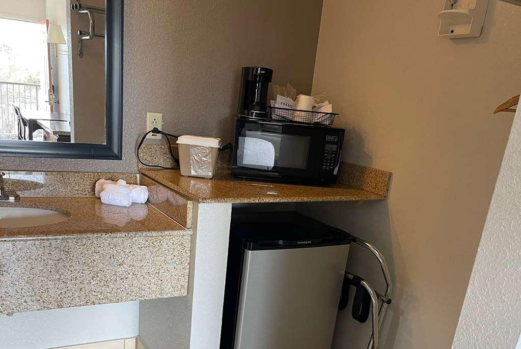 Travelodge By Wyndham Tucson Az Cortaro Room photo